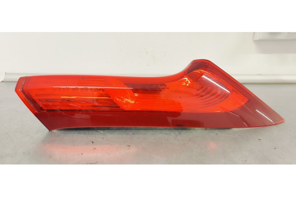 Recambio de piloto trasero derecho para honda cr-v 1.6 dtec 120 fap referencia OEM IAM   