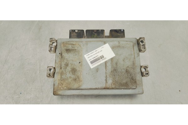 Recambio de centralita motor uce para ford fiesta (cb1) referencia OEM IAM 8V2112A650AFA  