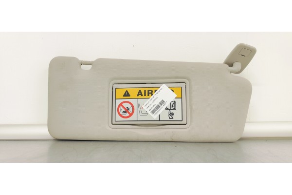 Recambio de parasol derecho para renault captur 1.5 dci 90 fap referencia OEM IAM 964003555R  