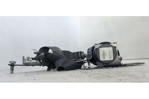 Recambio de cinturon seguridad delantero izquierdo para lancia thema 3.0jtd 240 fap referencia OEM IAM 620675800A  