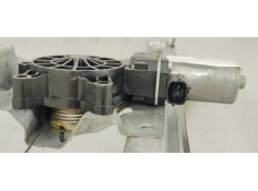 Recambio de elevalunas delantero derecho para renault captur 1.5 dci 90 fap referencia OEM IAM 807200713R  