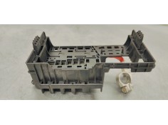 Recambio de caja reles / fusibles para opel insignia berlina 2.0cdti 130 fap referencia OEM IAM 20999170  