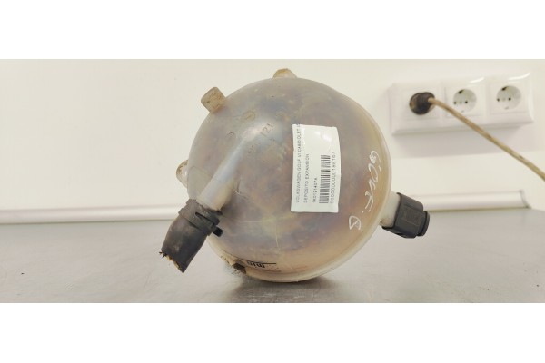Recambio de deposito expansion para volkswagen golf vi cabriolet (517) 1.6 tdi referencia OEM IAM 1K0121407A  