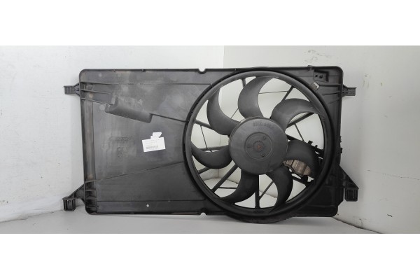 Recambio de electroventilador para ford focus berlina (cap) ambiente (d) referencia OEM IAM 3135103743  