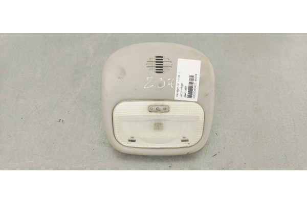 Recambio de luz interior para peugeot 207 1.4 i 95 referencia OEM IAM 9648338577  