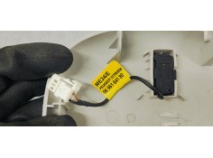 Recambio de luz interior para peugeot 207 1.4 i 95 referencia OEM IAM 9648338577  