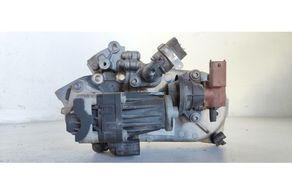 Recambio de valvula egr para opel combo d kasten l1h1 2,2t referencia OEM IAM 55230929  