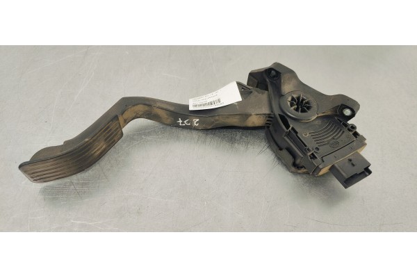 Recambio de pedal acelerador para peugeot 207 1.6i 120 referencia OEM IAM 9671433780  