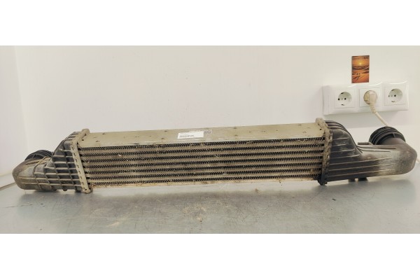 Recambio de intercooler para mercedes-benz clase e (w210) familiar 320 t cdi (210.226) referencia OEM IAM A2105002100  