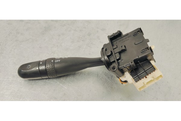 Recambio de mando luces para suzuki swift berlina (mz) 1.3 i 90 referencia OEM IAM 173744  