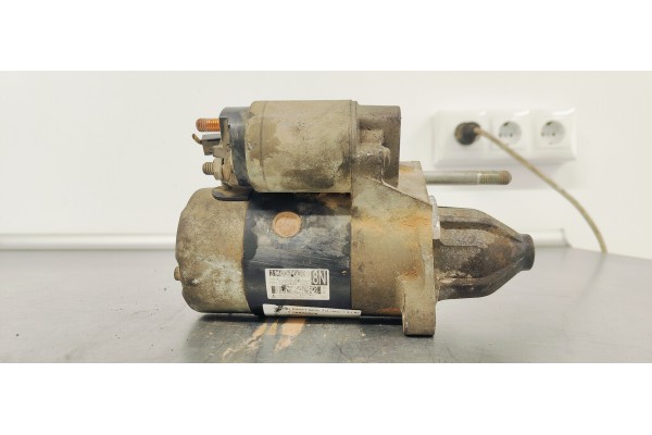 Recambio de motor arranque para suzuki swift berlina (mz) 1.3 i 90 referencia OEM IAM 3110086G00  