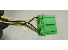 Recambio de retrovisor izquierdo para volvo v70 familiar 2.4 diesel cat referencia OEM IAM E11015463  