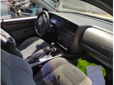 opel omega b del año 2001