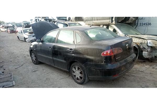 seat cordoba berlina (6l2) del año 2002