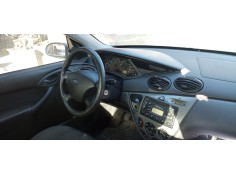 ford focus berlina (cak) del año 1998
