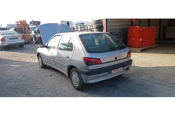 peugeot 306 berlina 3/5 puertas (s1) del año 2001