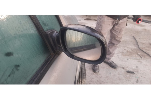 Recambio de retrovisor derecho para citroen c3 1.4 referencia OEM IAM   