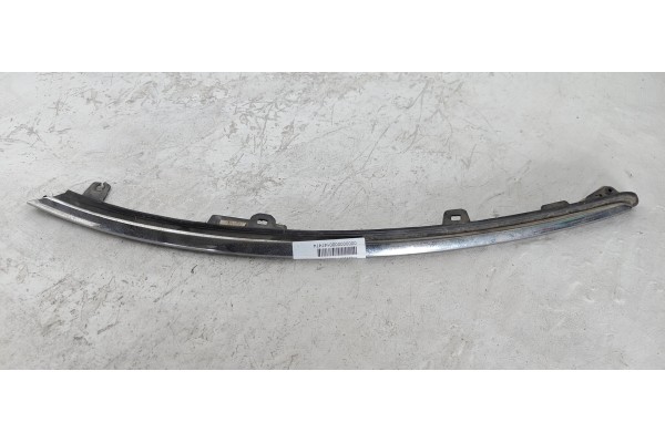 Recambio de moldura para citroen c4 grand picasso exclusive referencia OEM IAM C064520911SM022  