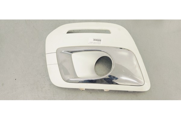 Recambio de moldura antiniebla derecha para citroen c3 picasso 1.6 hdi 92 fap referencia OEM IAM 9801787077  