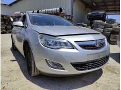 opel astra j lim. del año 2012