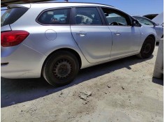 opel astra j lim. del año 2012