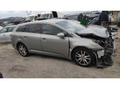 toyota avensis cross sport (t27) del año 2011