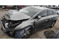 toyota avensis cross sport (t27) del año 2011