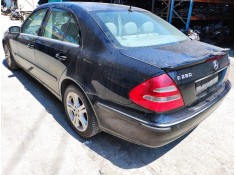 mercedes-benz clase e (w211) berlina del año 2007