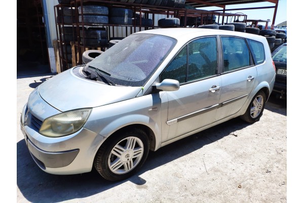 renault scenic ii del año 2004