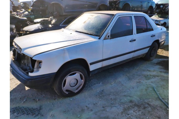 mercedes-benz clase e (w124) berlina del año 1988
