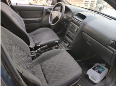 opel astra g berlina del año 2002