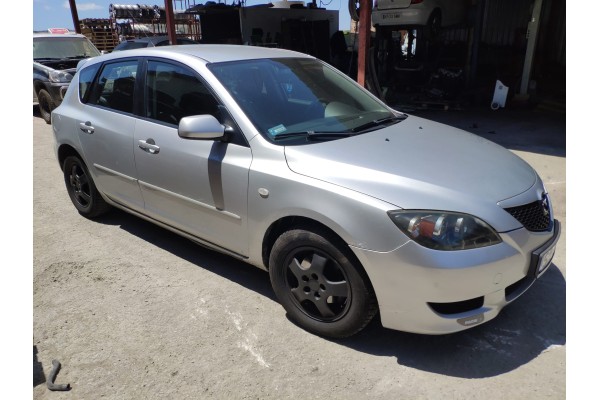 mazda mx-3 (ec) del año 2004