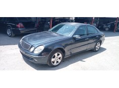 mercedes-benz clase e (w211) berlina del año 2003