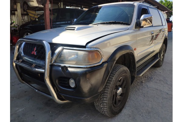 mitsubishi montero sport (k90) del año 2002