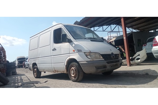 mercedes-benz sprinter 02.00  combi del año 2004