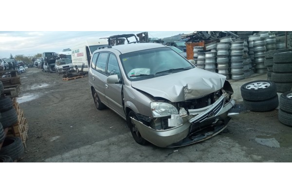 kia carens del año 2002