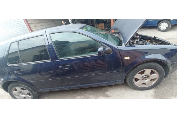 volkswagen golf iv berlina (1j1) del año 2005