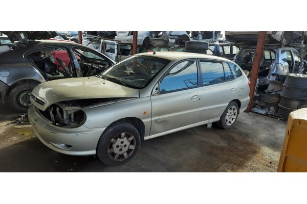 kia rio del año 2000