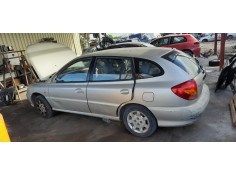 kia rio del año 2000
