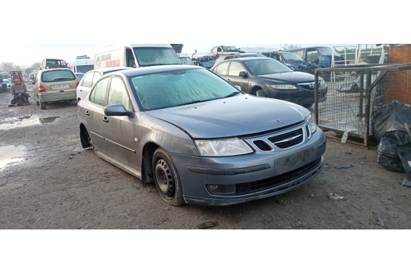 saab 9-3 berlina del año 2003