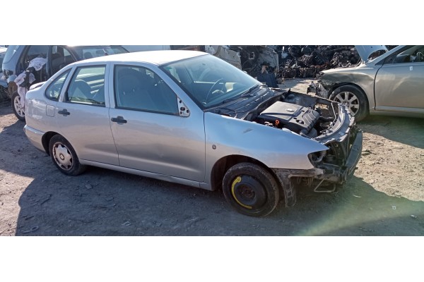 seat cordoba berlina (6k2) del año 1999