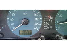 citroen xsara berlina del año 2000