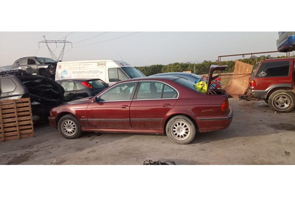 bmw serie 5 berlina (e39) del año 1999
