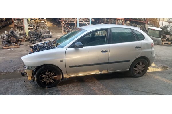 seat ibiza (6l1) del año 1999