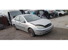 ford focus berlina (cak) del año 2001