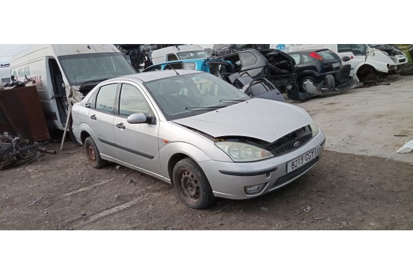 ford focus berlina (cak) del año 2001