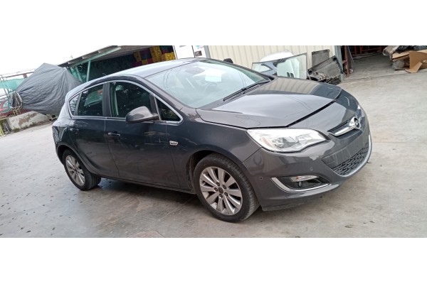 opel astra j lim. del año 2014