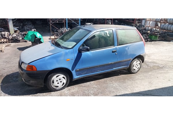 fiat punto berlina (176) del año 1997
