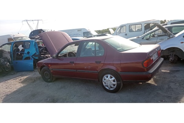 nissan primera berl./familiar (p10/w10) del año 1992