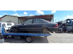 mercedes-benz clase s (w220) berlina del año 1999